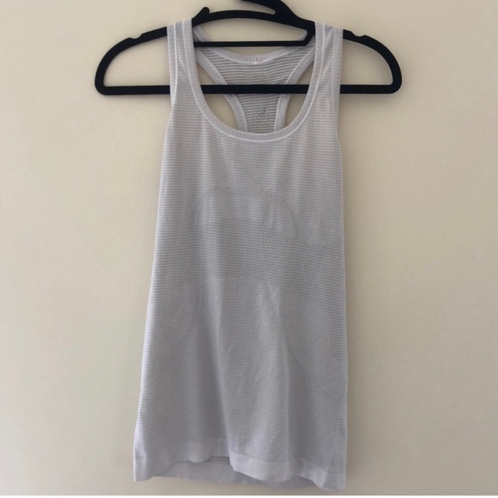 Lululemon swiftly tech racerback tank Sz 4